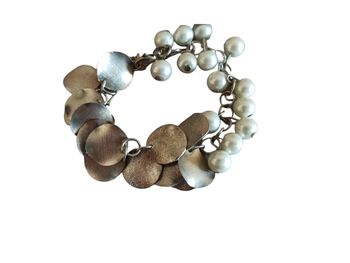 Bracelet argenté et perles