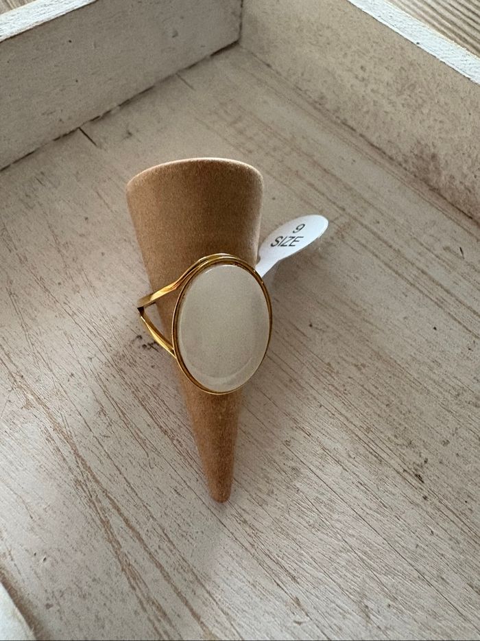 Bague dorée et blanche T9 - photo numéro 3