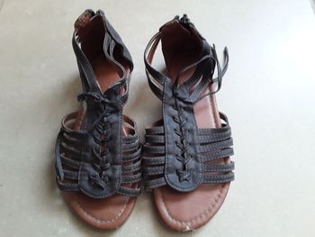 Sandales lacées marron fille en 30 VULKY