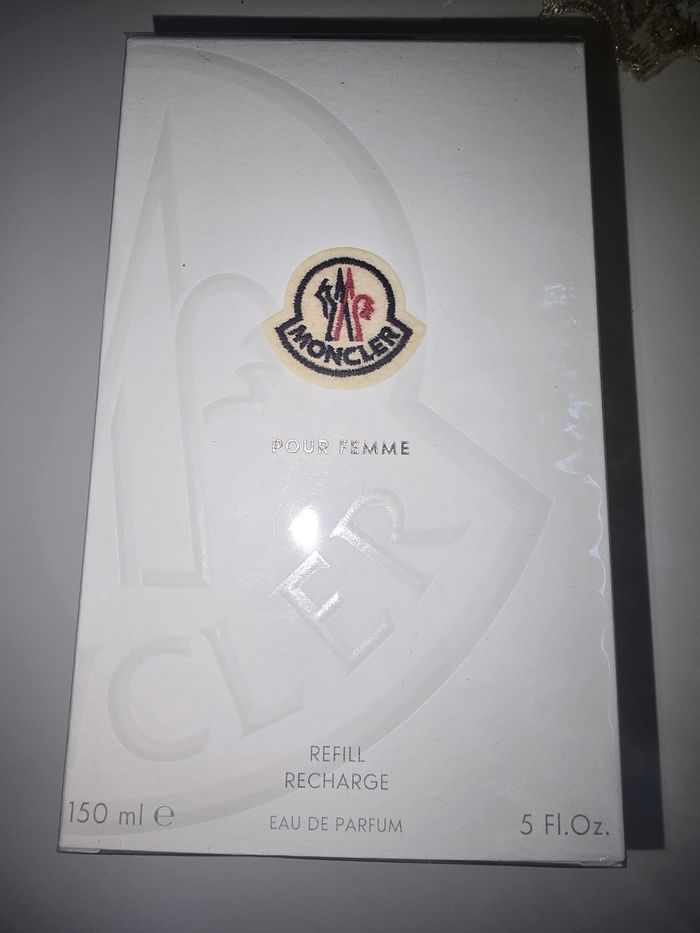 Parfum  moncler 150 ml  neuf - photo numéro 2