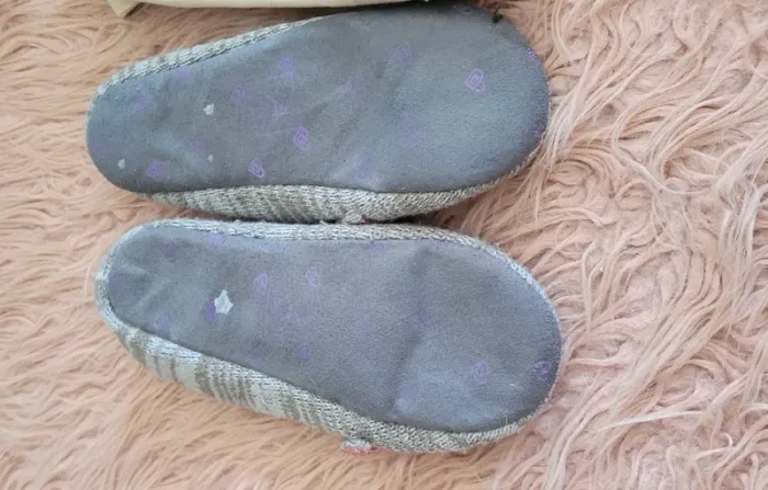 Lot chaussons et tennis - photo numéro 3