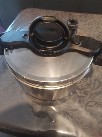 Cocotte clipso minute expertise seb