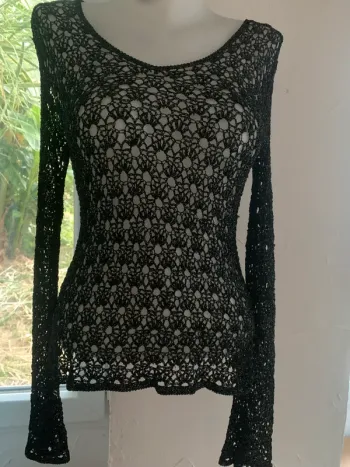 Top crochet vintage taille unique manches longues brillant