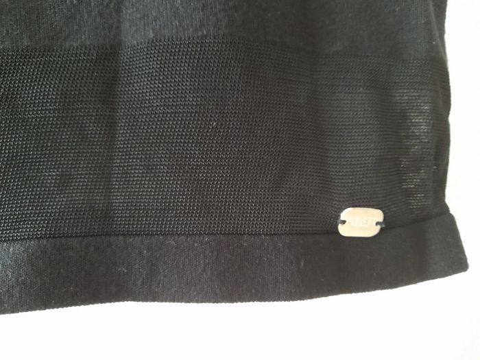 Robe moulante sans manches - photo numéro 4