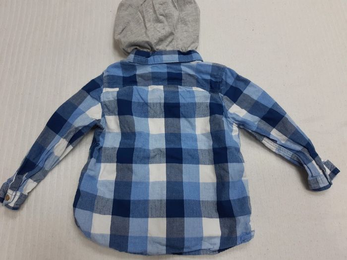 Tenue chemise à carreaux et pantalon jean - photo numéro 8