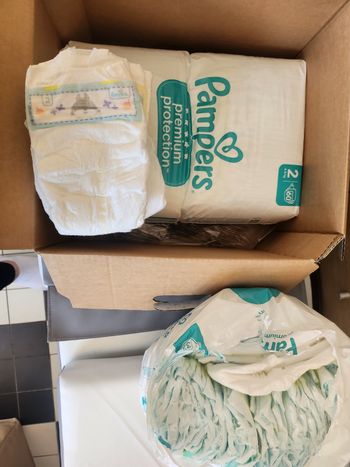 Pampers premium taille 2