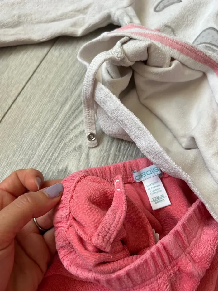 Pyjama velours 2 pièces 23 mois - photo numéro 2