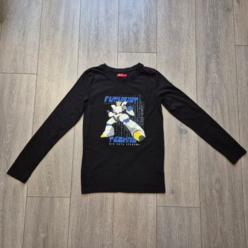 Maillot manche longue noir avec motif. Garçon 14 ans. Marque Tissaia