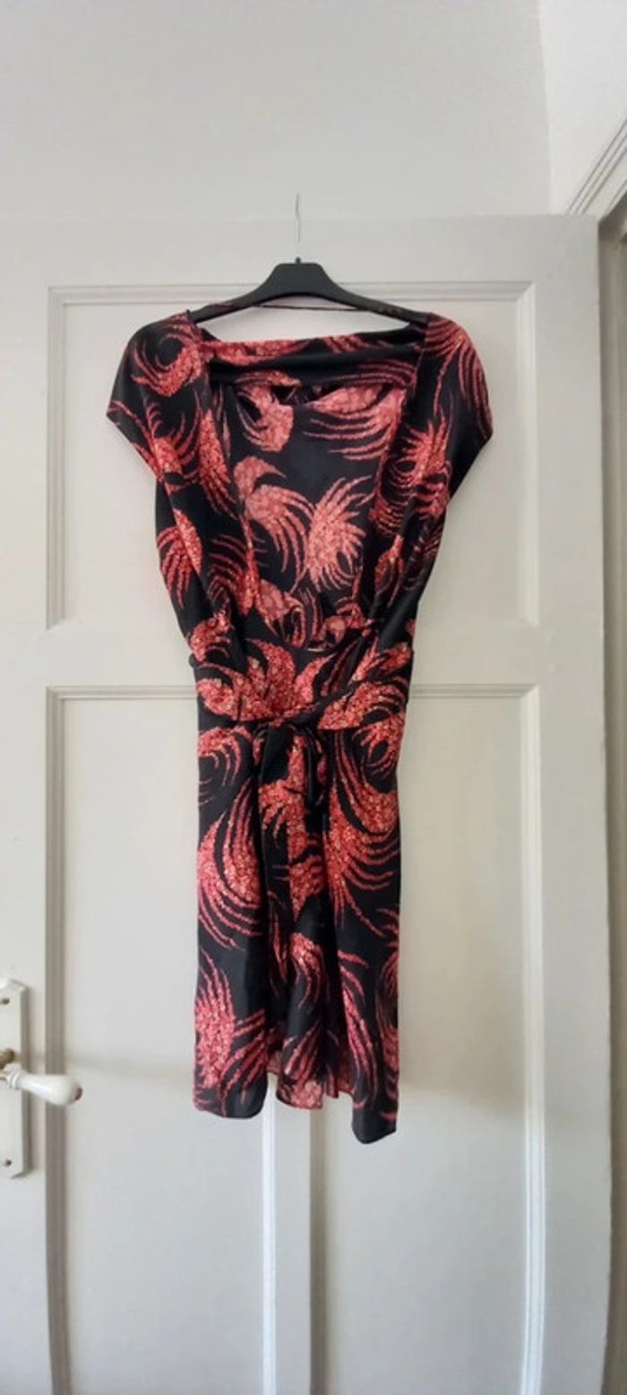 Robe fleuris noir et rose Vanessa Bruno 42 - photo numéro 2