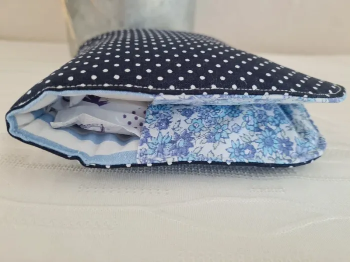 Étui de rangement pour serviette hygiénique - photo numéro 2