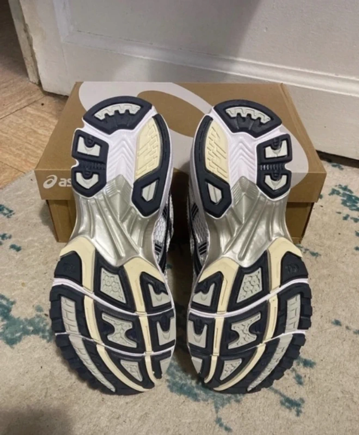 Asics Gel-Kayano 14 Blanc Argent Noir 42 - photo numéro 7