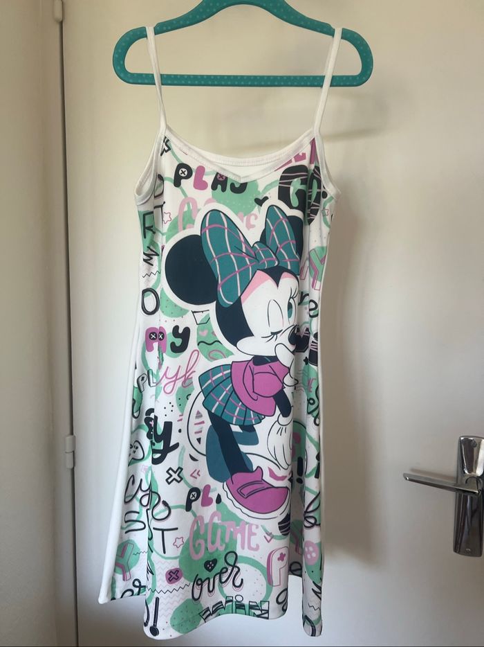 Robe.