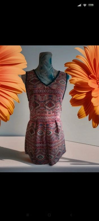 Combi short t 36 ouverture dans le dos