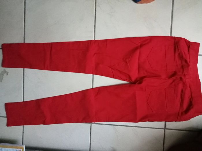 Lot de deux pantalons à 2€ - photo numéro 10