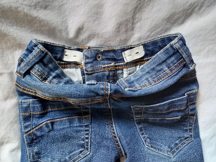 Bermuda en jean 2 ans U essentiel neuf - photo numéro 3