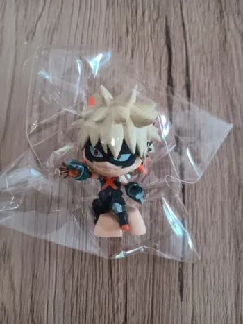 Petite figurine mha my hero academia bakugo
