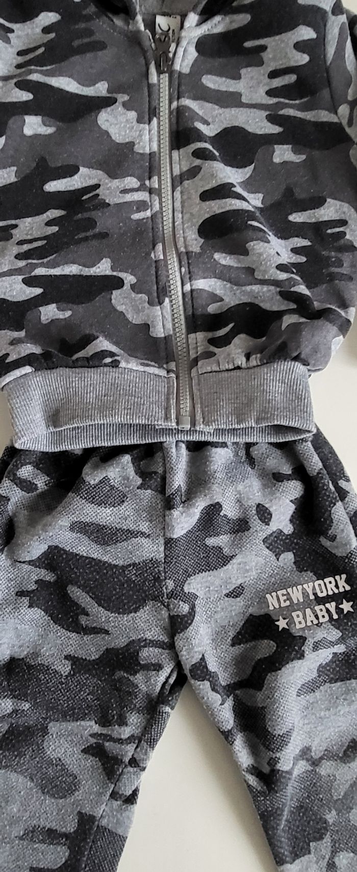 Ensemble militaire - photo numéro 2