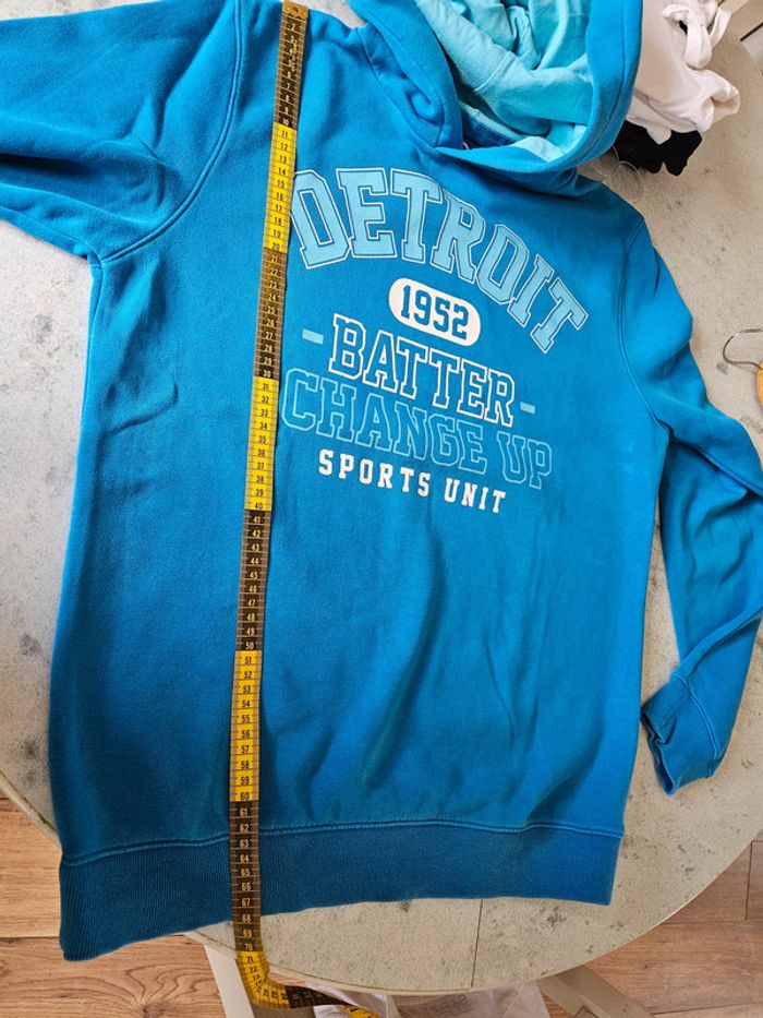 Sweatshirt à capuche - photo numéro 9
