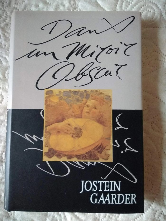 Livre "Dans un miroir obscur" - photo numéro 2