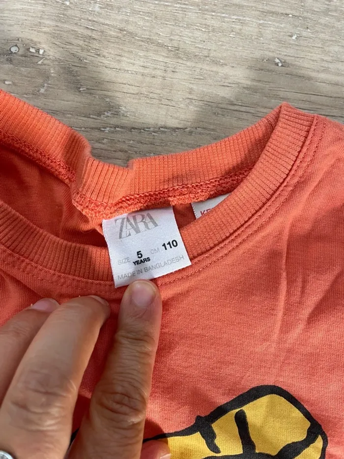 Tee-shirt Tigre Zara 5 ans - photo numéro 2