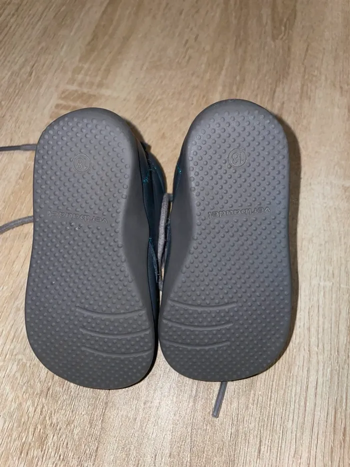 Chaussures bébé T18 - photo numéro 4