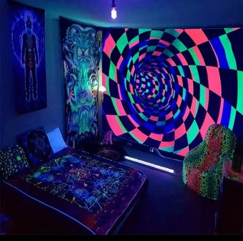 Tenture phosphorescente