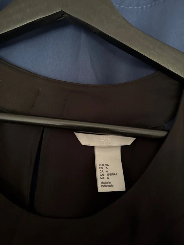 Robe noire S - photo numéro 3