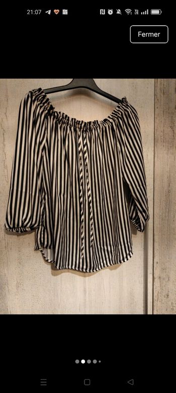 Blouse satinée rayée neuve 