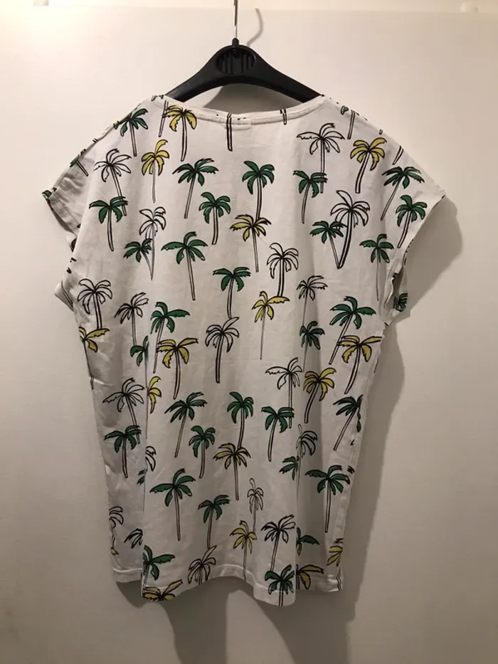 Haut t-shirt Zara imprimé manches courtes blanc vert taille 14ans - photo numéro 3