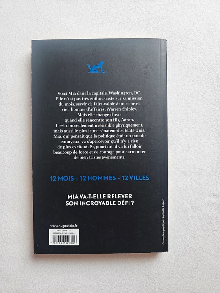 Livre calendar girl juin - photo numéro 2