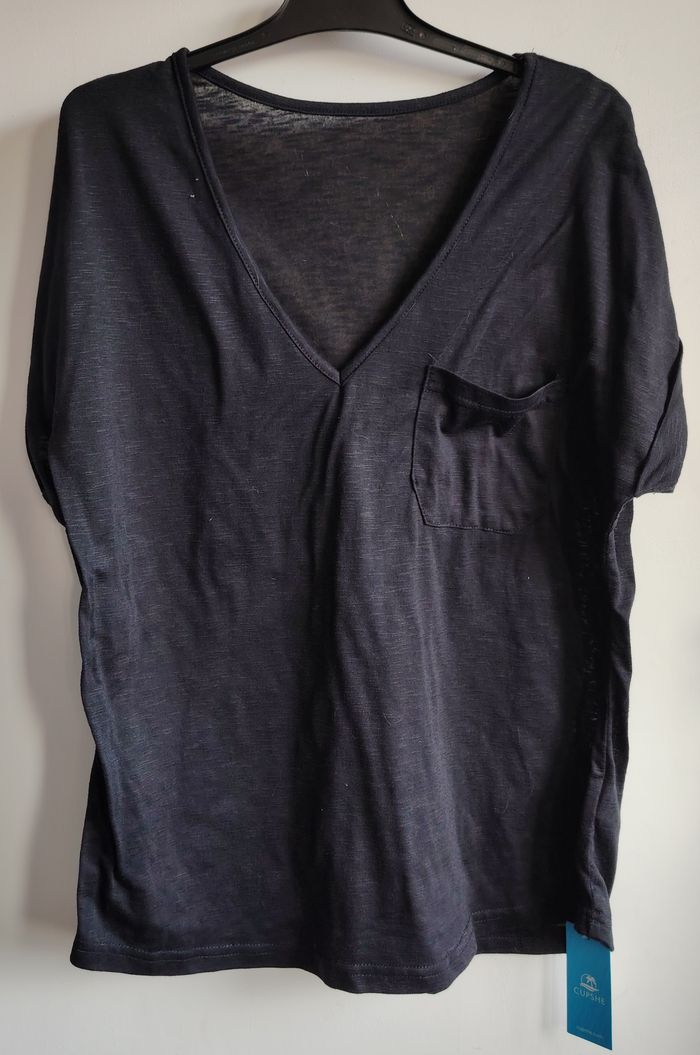 T-shirt noir col V – Cupshe – Taille XS (neuf avec étiquette)
