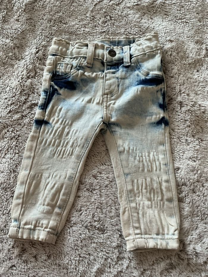Pantalon bébé 9 mois. Zeeman