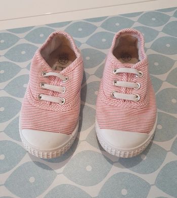 Chaussure en toile - P25