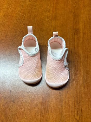 Chaussons roses t.21