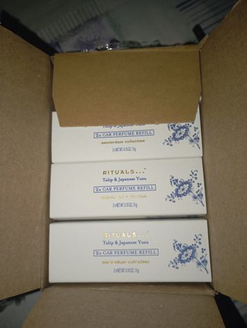 12 Coffrets recharges voiture Rituals Amsterdam 