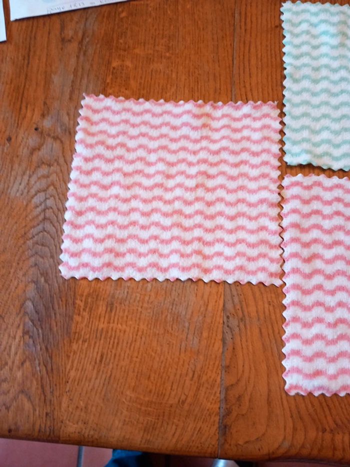 🎅3 carré velours Neuf lingette bébé - photo numéro 2