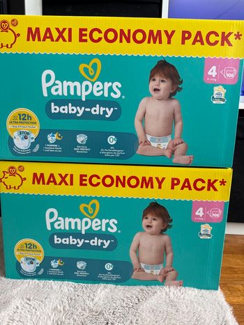 Couche taille 4 Pampers baby dry