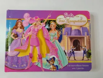 Livre composé de 5 puzzles Barbie