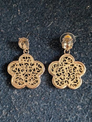 Boucles d'oreilles en forme de fleurs