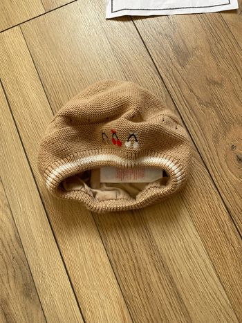 Bonnet 44 cm cerises