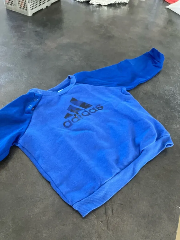 Pull adidadas 12 mois - photo numéro 2