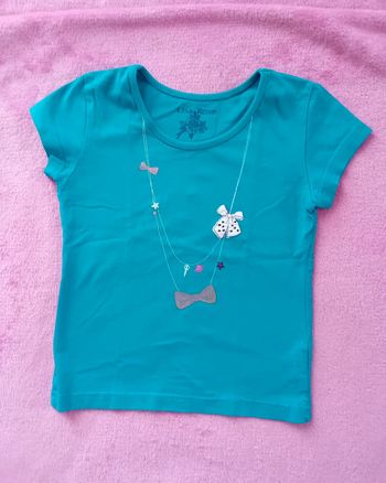 T-shirt Lisa Rose taille 5 ans en très bon état