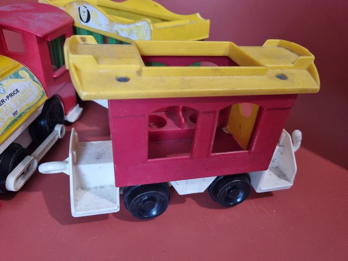 train circus fisher price des années 80' à nettoyer - photo numéro 10