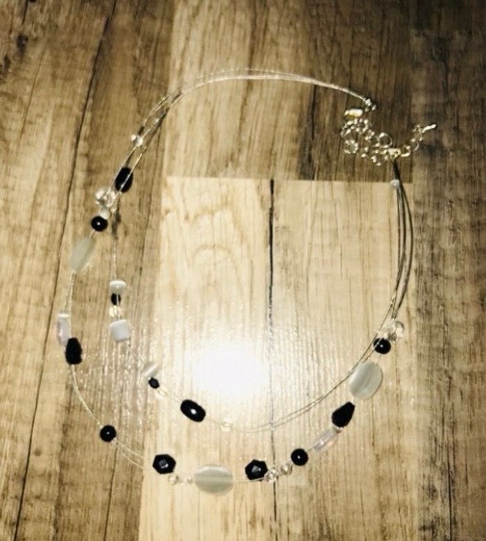 Collier perles noir et transparent