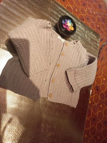 Beau gilet chaud lila 9 a 12 mois