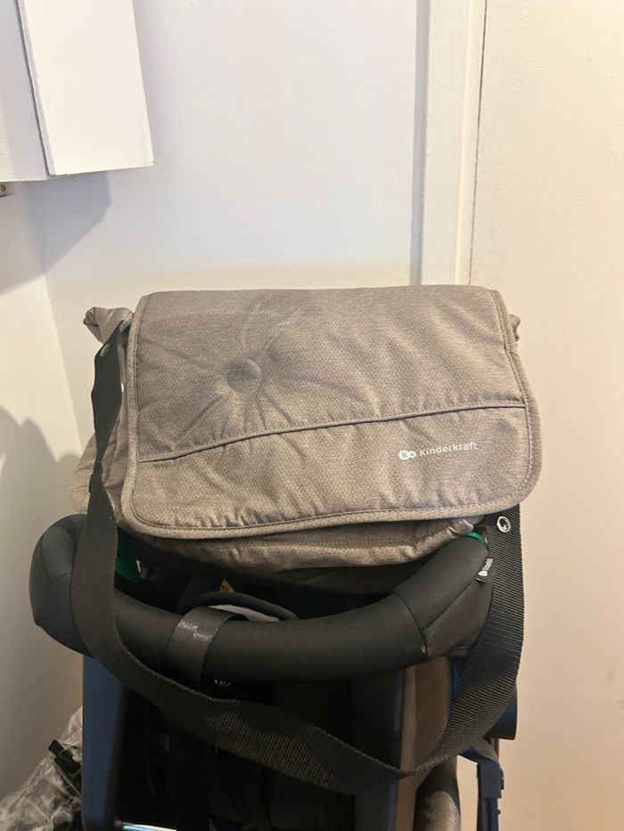 Pousette - photo numéro 3