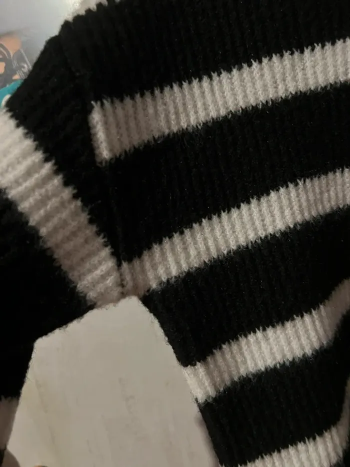 Jolie robe pull noir et blanc de Kiabi - photo numéro 5