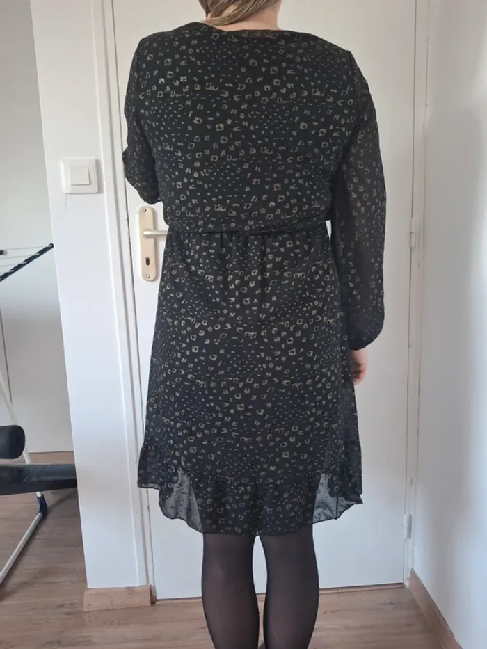 Robe mi longue. - photo numéro 2