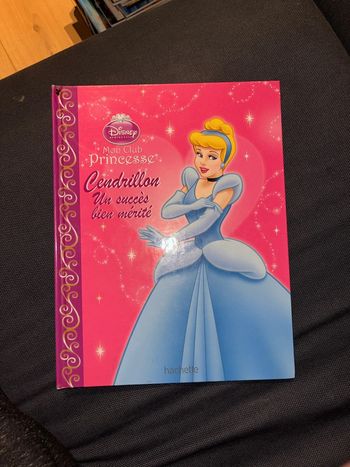 Livre pour enfants Disney mon club princesse cendrillon un succès bien mérité