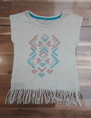 T-shirt blanc à franges